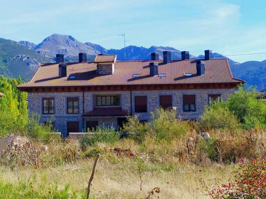 Ferienwohnung Duplex El Refugio De Porma Puebla de Lillo Exterior foto